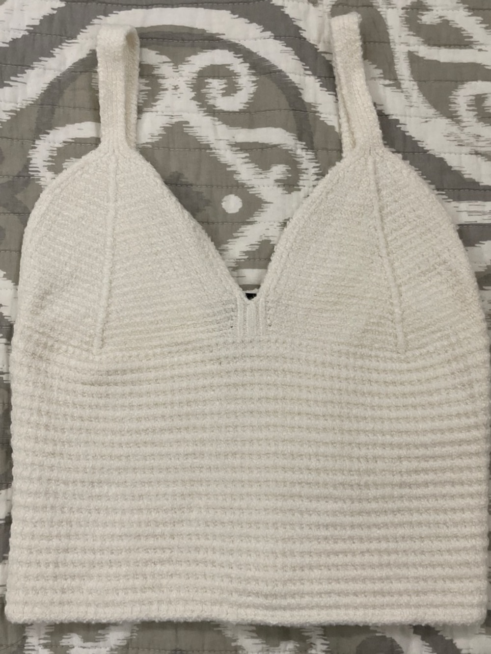 Forever 21 Cream Knit Cropped Camisole